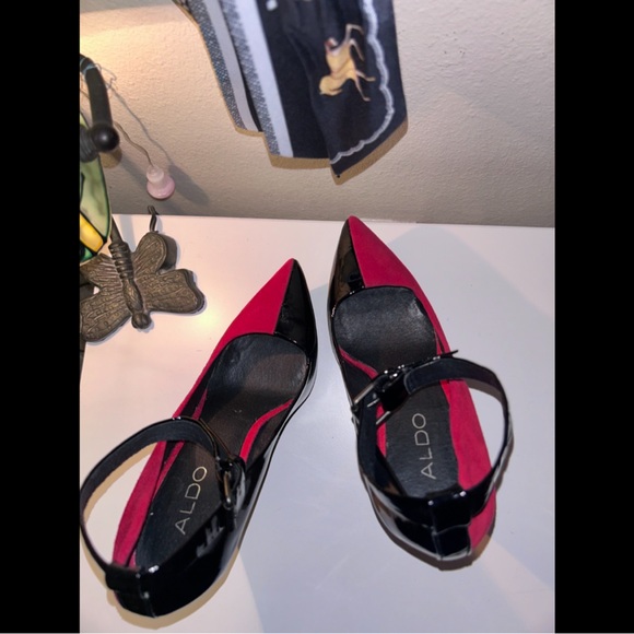ALDO ♥️RED Suede & 🖤BLACK Patent Leather Wedge Heels. Sz 8 - Picture 4 of 9